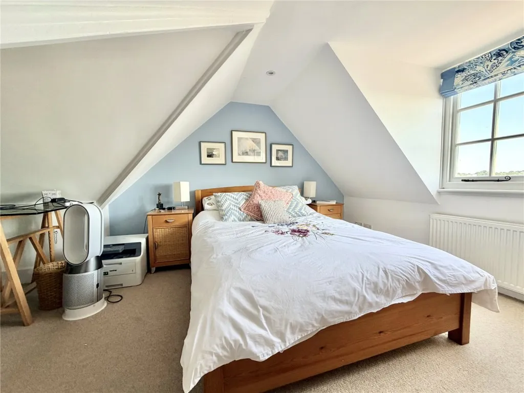 Lymington, Hampshire, photo 9