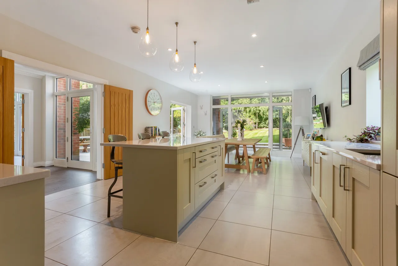 Brackenwood, MIDHURST, GU29, photo 3