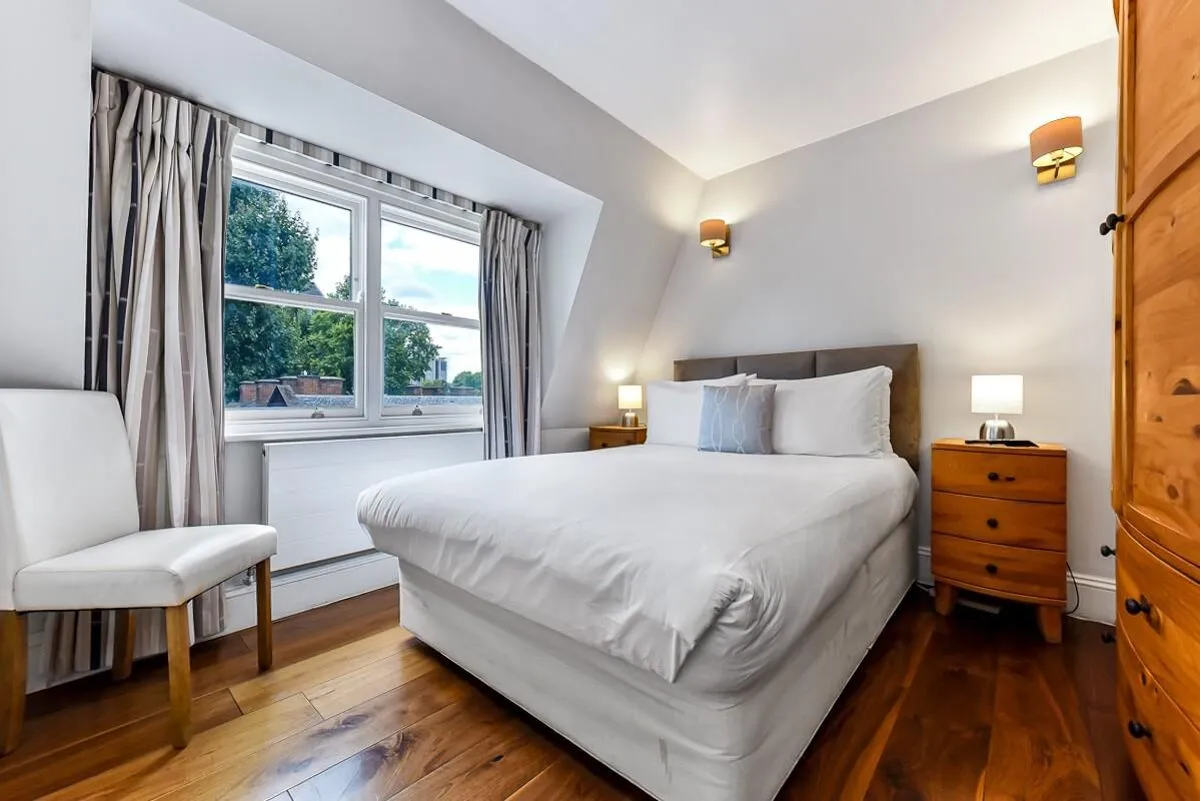 Tavistock Place, London, WC1H, photo 3