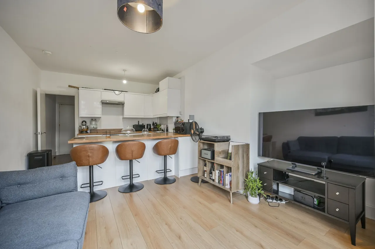 76 Westbury Avenue, London, photo 11