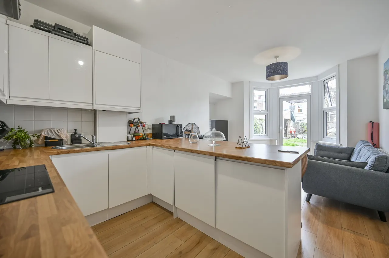 76 Westbury Avenue, London, photo 7