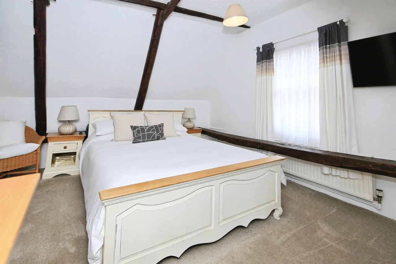 Briggate East Peterborough, PE7, photo 15