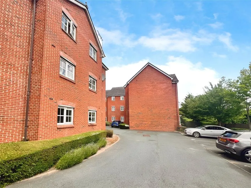 Hendeley Court, Burton-on-Trent, Staffordshire, DE14, photo 8