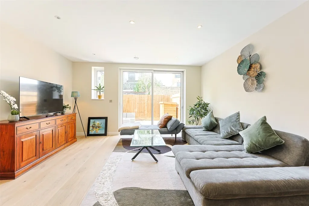Warwick Road, Ealing, W5, photo 4