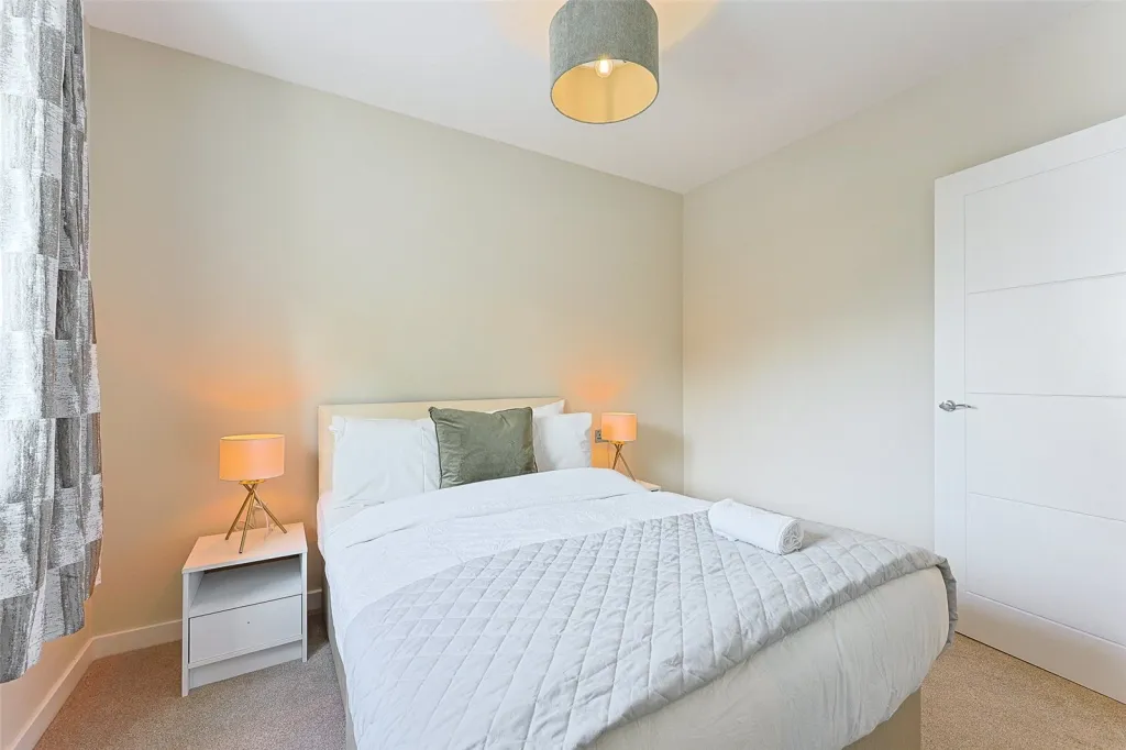 Warwick Road, Ealing, W5, photo 16