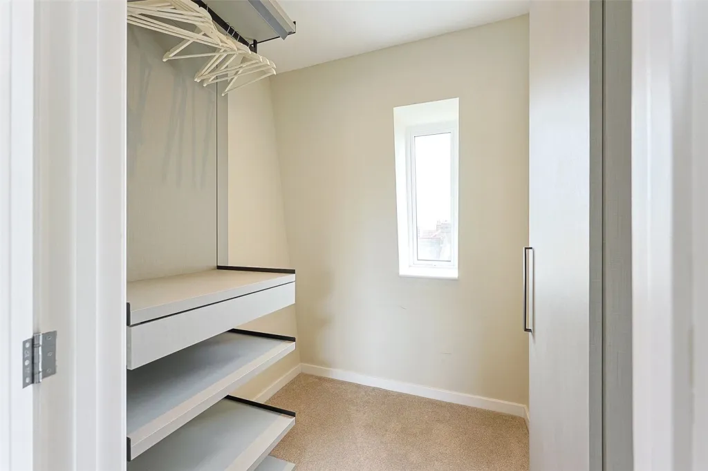 Warwick Road, Ealing, W5, photo 13