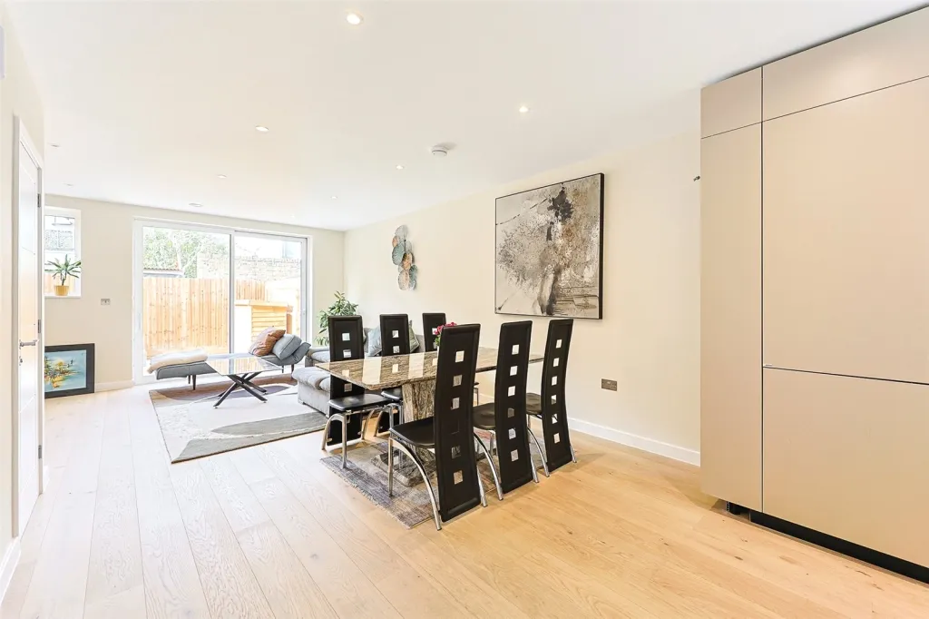Warwick Road, Ealing, W5, photo 7