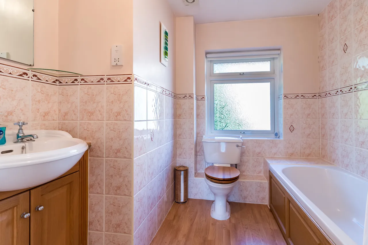 9 Linden Gardens, Ringwood, Ringwood, BH24 1HG, photo 8