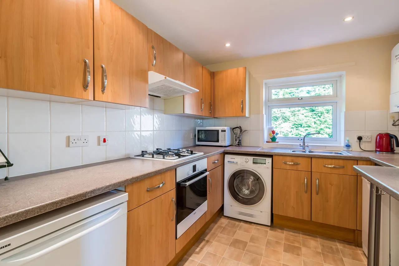 9 Linden Gardens, Ringwood, Ringwood, BH24 1HG, photo 4