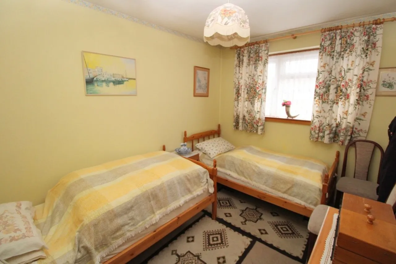Chessholme Road, Ashford, photo 9