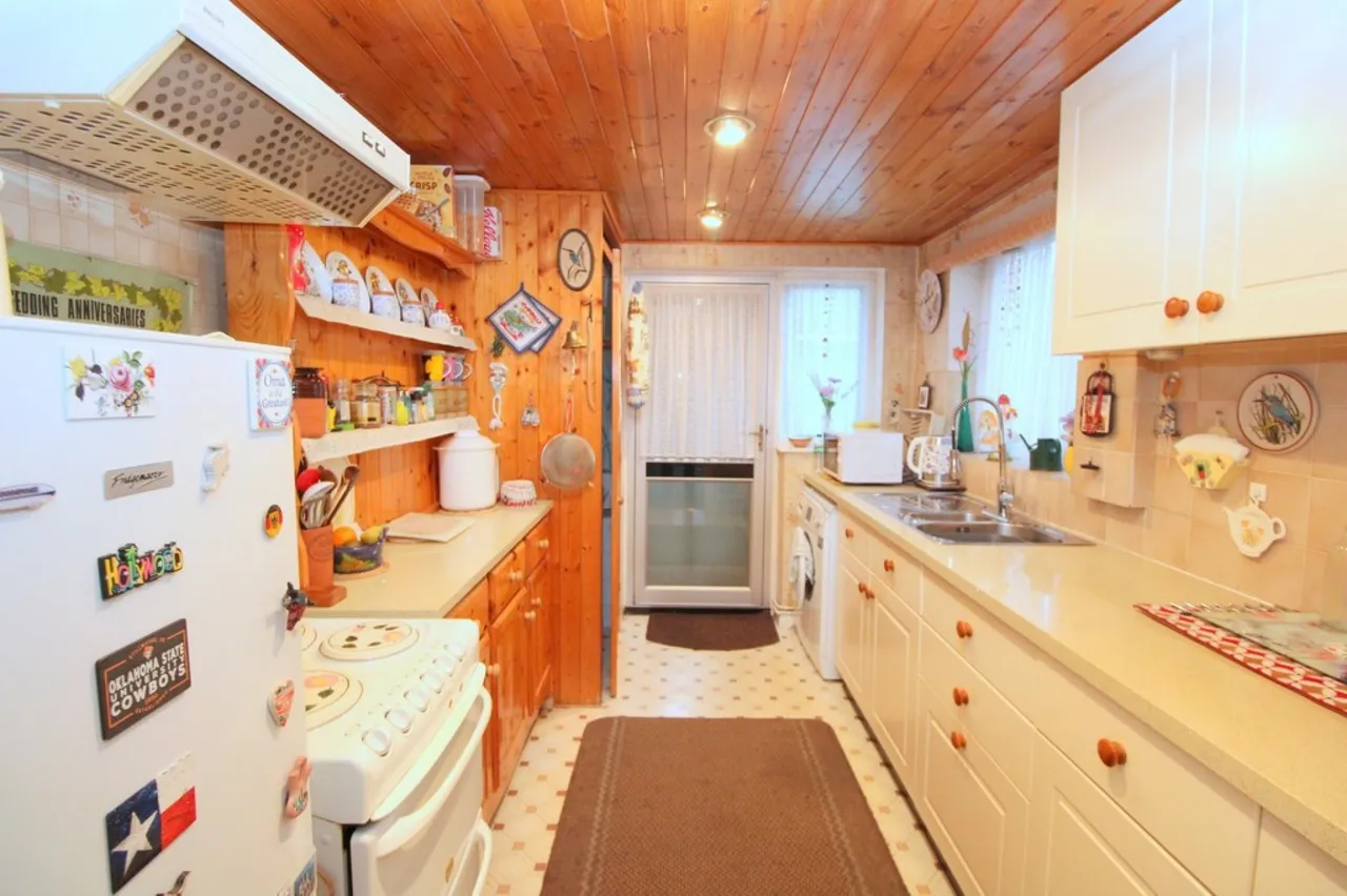 Chessholme Road, Ashford, photo 4