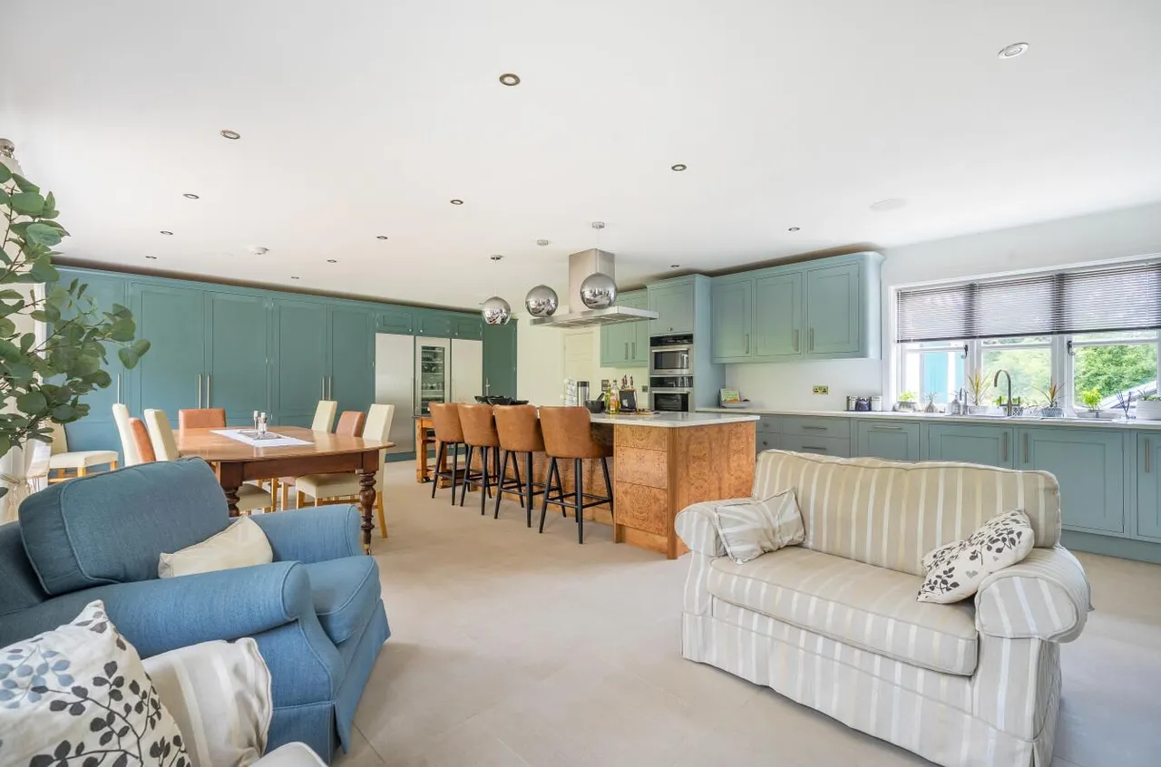 Beautifully Appointed Country Home, Egerton, photo 9