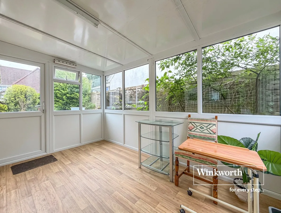 Sherborne Drive, Ferndown, Dorset, BH22, photo 2