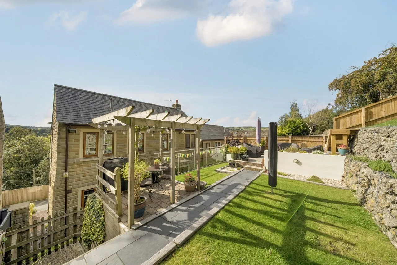 The Meadows, Sowerby Bridge, HX6, photo 19