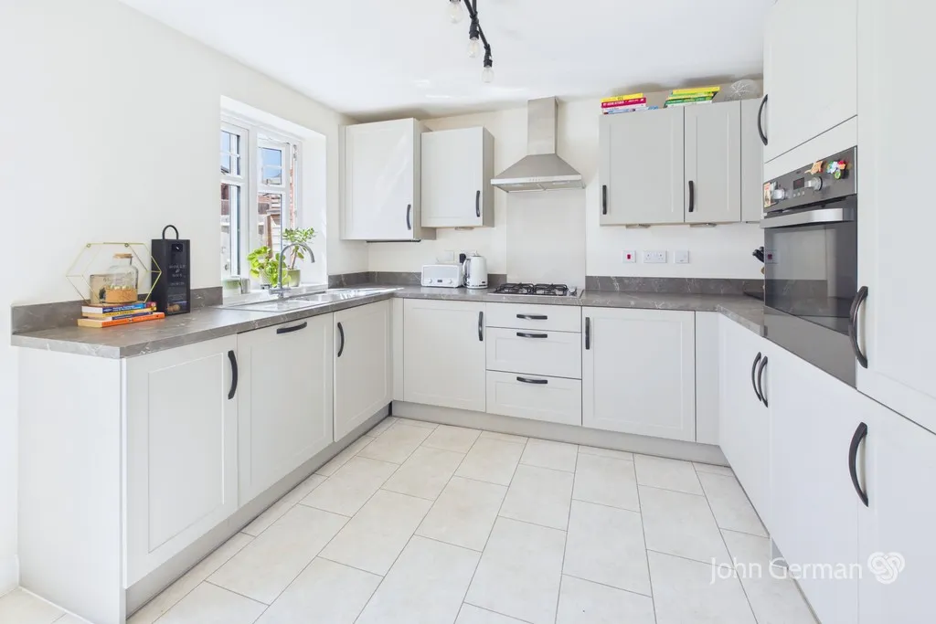 Pankhurst Close, East Leake, photo 6