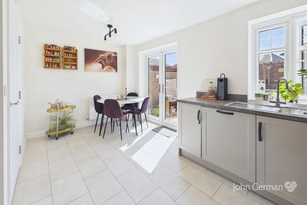 Pankhurst Close, East Leake, photo 7
