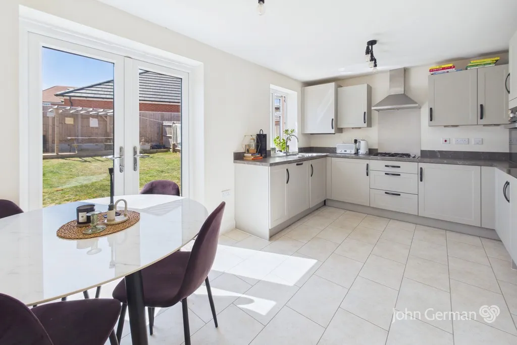 Pankhurst Close, East Leake, photo 3