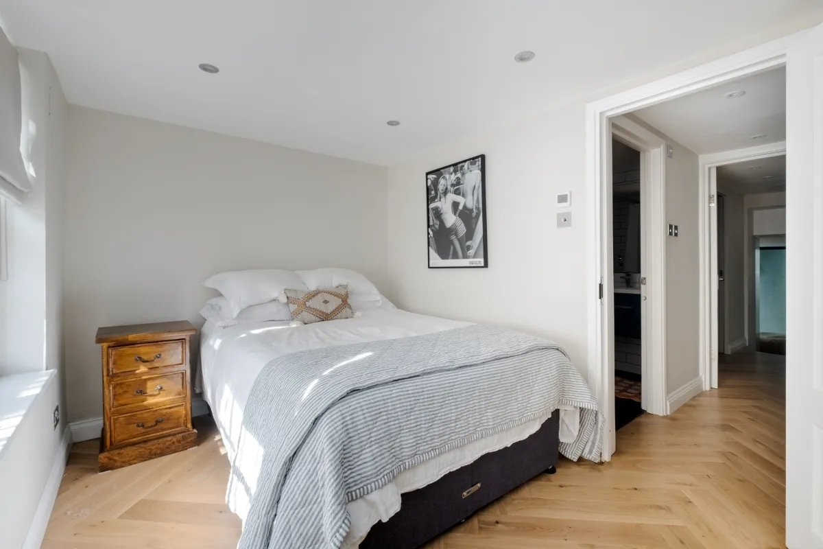 Offord Road London N1, photo 11