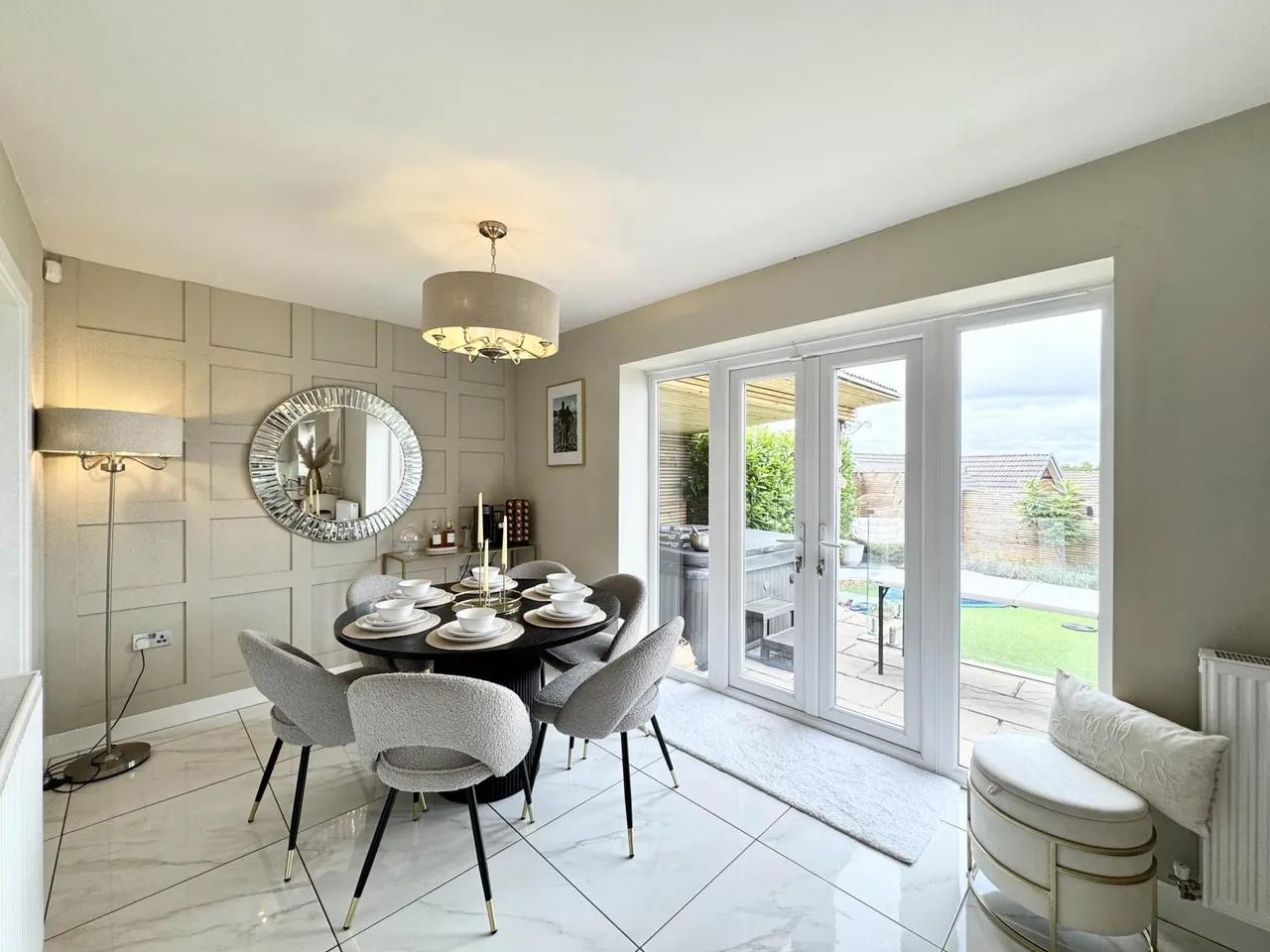 Mottram Rise, Eccleston, St Helens, photo 5