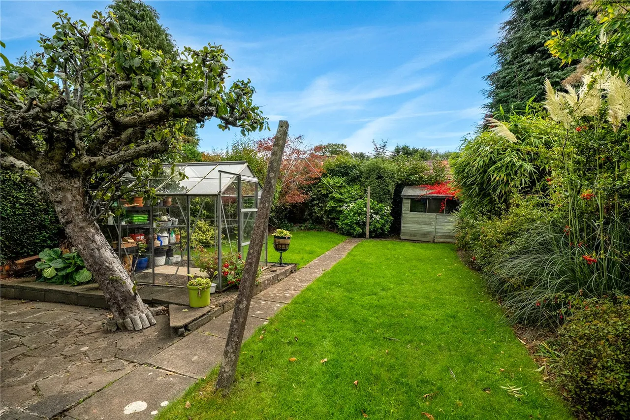 Wroxall Grove, Kings Heath, B13, photo 24
