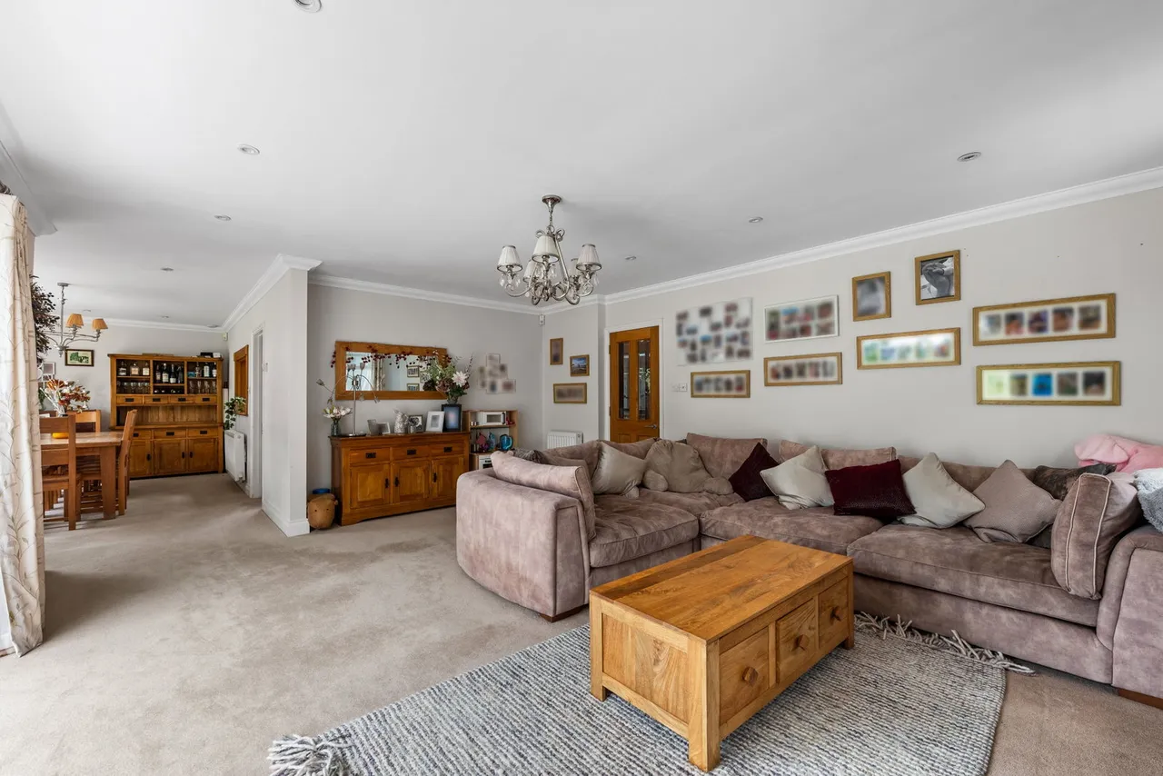 Bunce Common Road, Leigh, RH2, photo 5