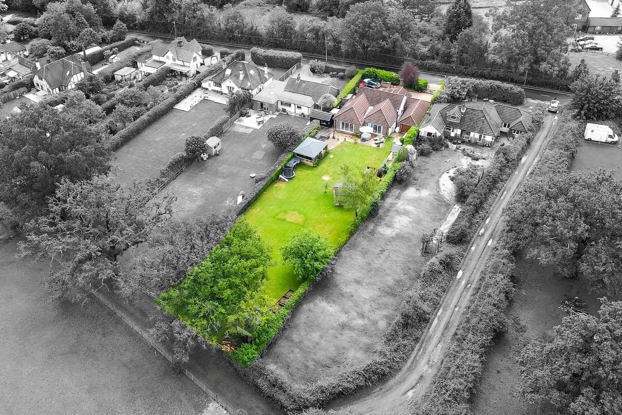 Bunce Common Road, Leigh, RH2, photo 23