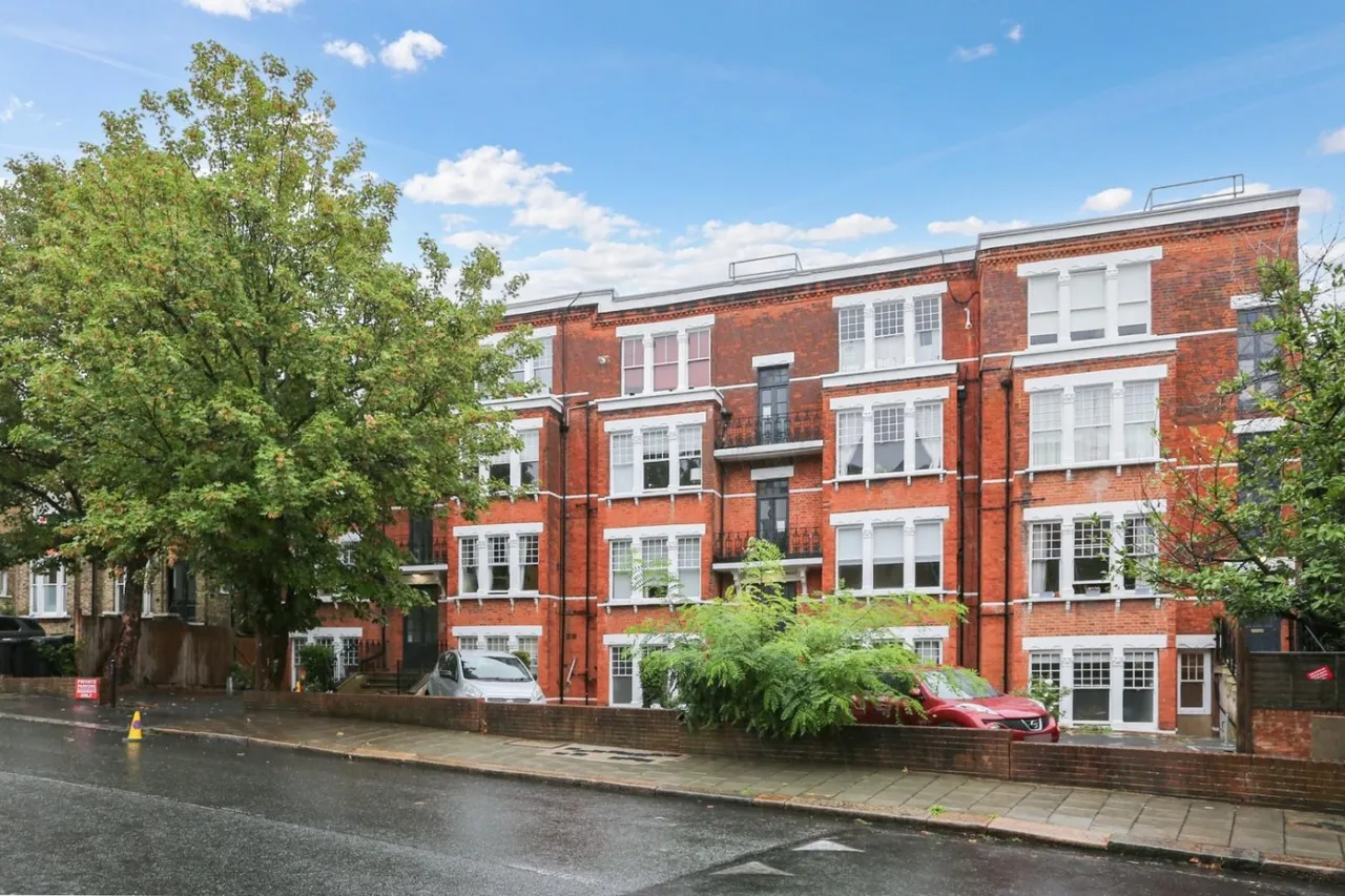 Devonshire Road, London, photo 11