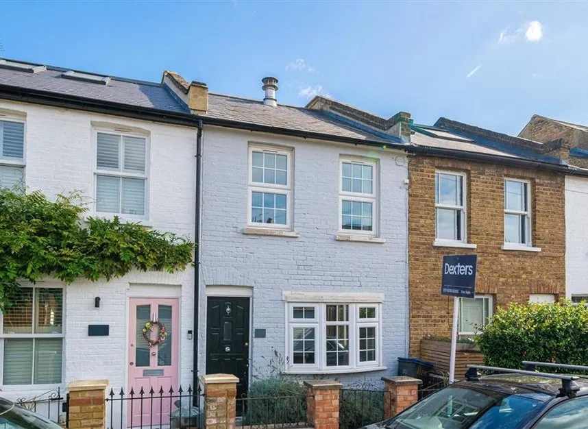 2 bed house for sale, Railway Road, Teddington, TW11