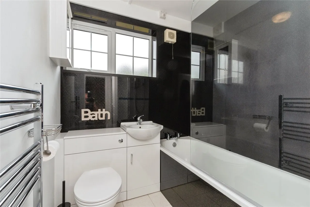 Devonshire Place, Basingstoke, RG21, photo 3