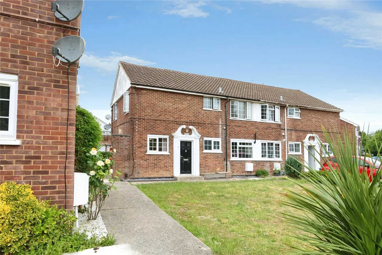 2 bed flat for sale, Devonshire Place, Basingstoke, RG21