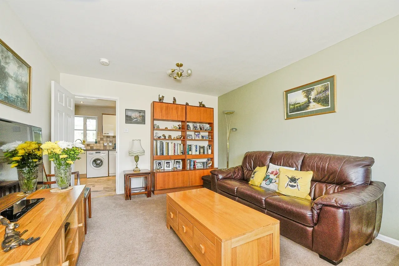Park Close, Calne, SN11, photo 2