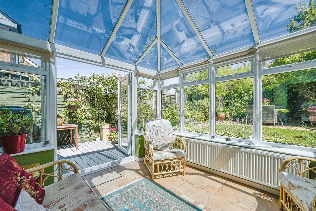 Park Close, Calne, SN11, photo 5