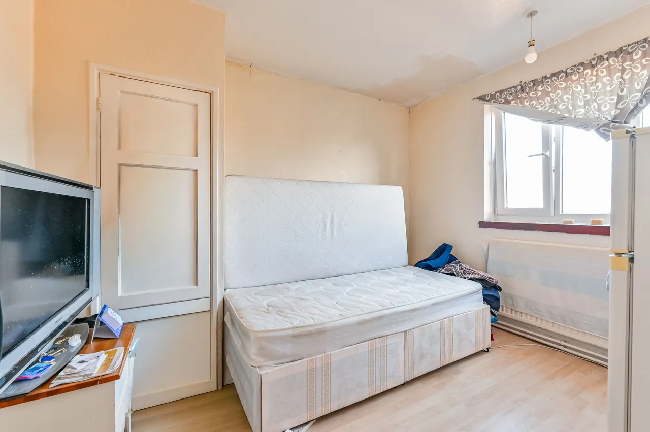 23 Chadworth House, Green Lanes, London, photo 4