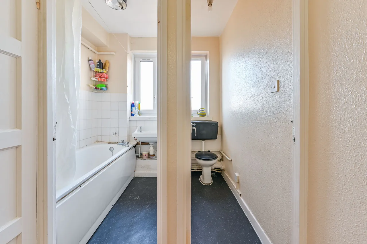23 Chadworth House, Green Lanes, London, photo 7