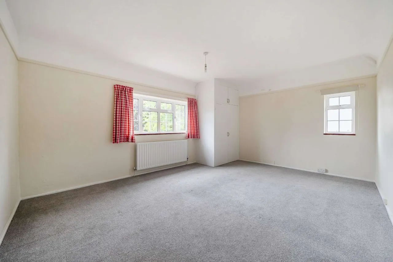 Gaston Lane, Upper Farringdon, GU34, photo 10