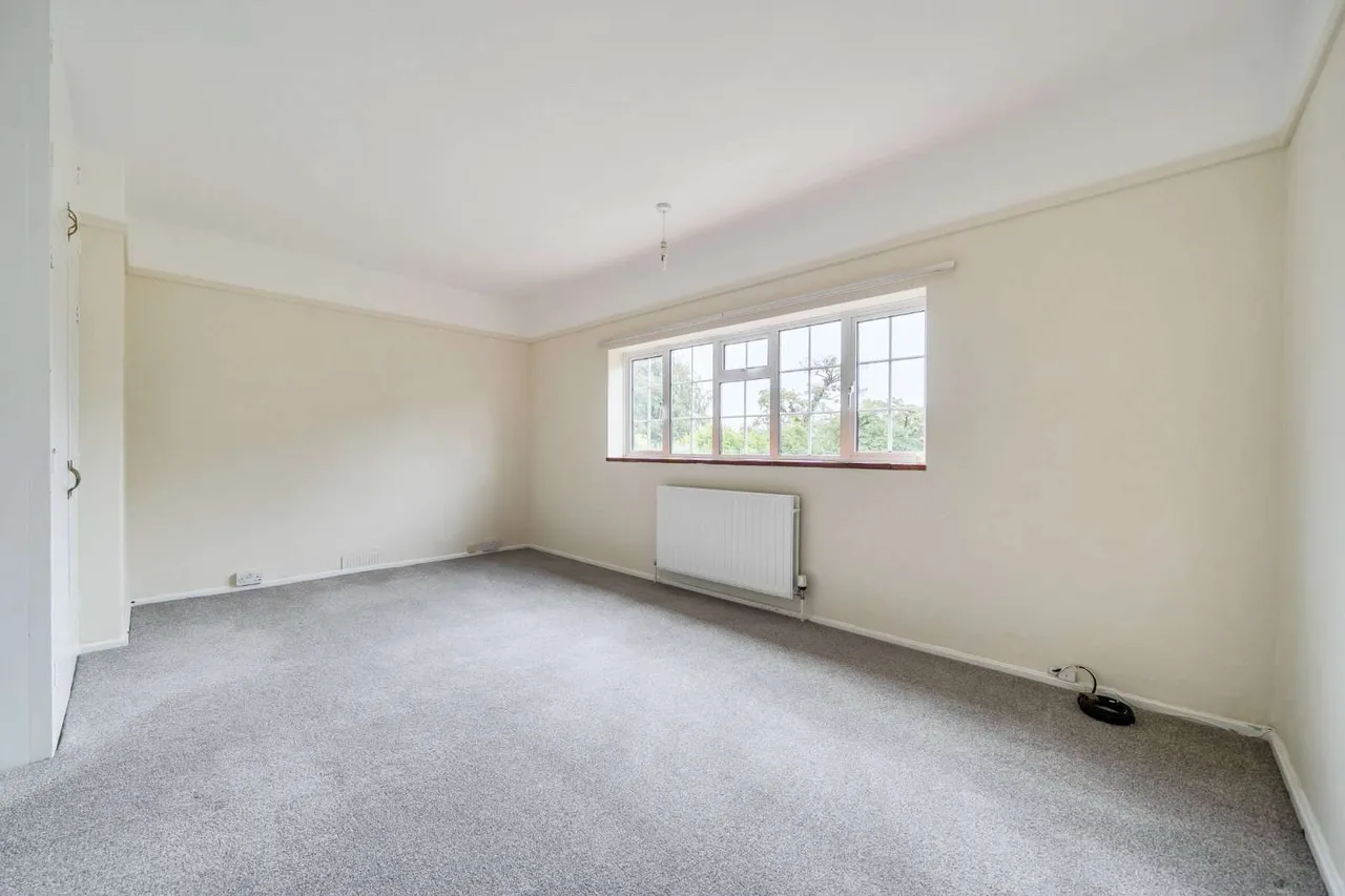 Gaston Lane, Upper Farringdon, GU34, photo 9
