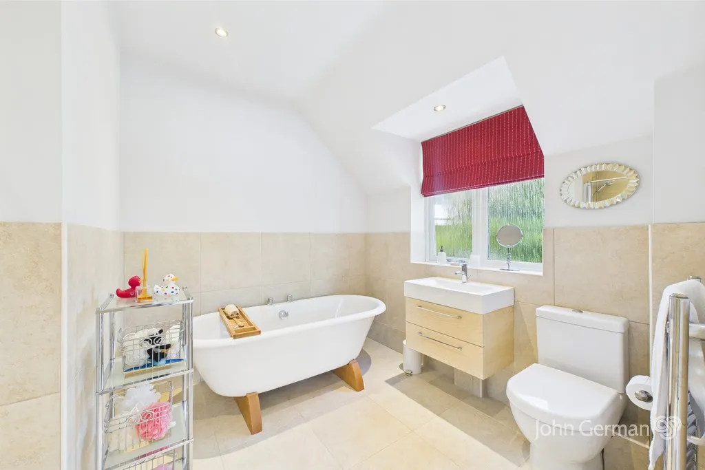 Gaiafields Road, Lichfield, photo 23