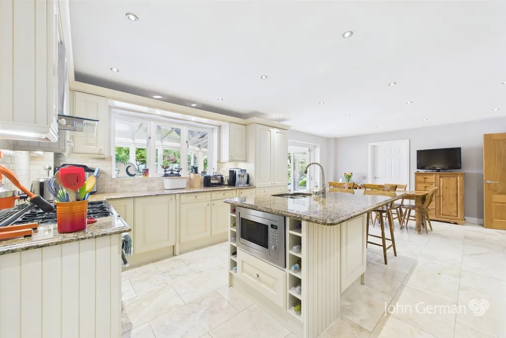 Gaiafields Road, Lichfield, photo 7