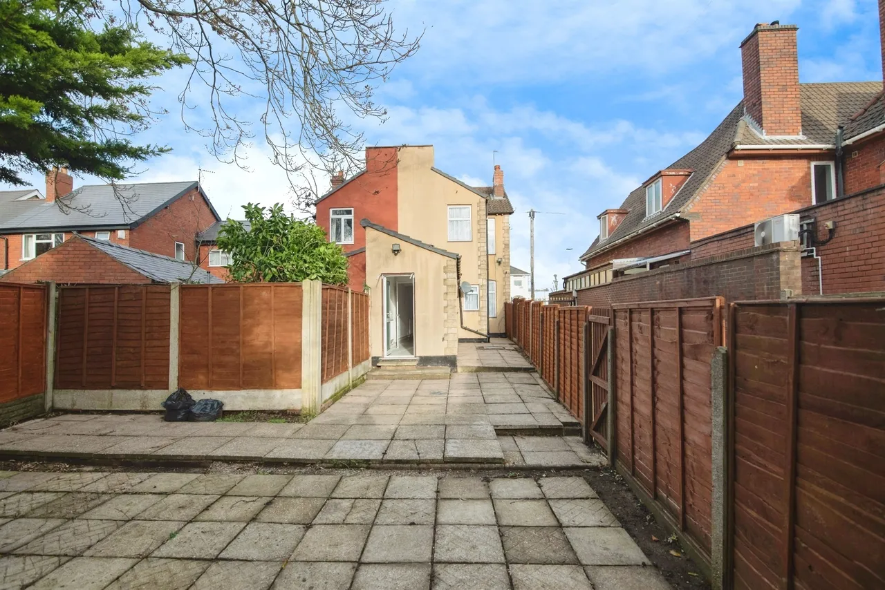 Hall Green Road, WEST BROMWICH, photo 11