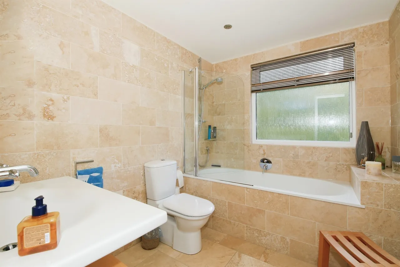 Peakirk Road, Glinton, PE6, photo 12