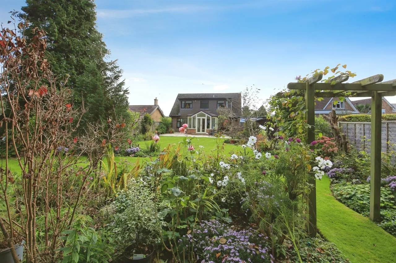Peakirk Road, Glinton, PE6, photo 17