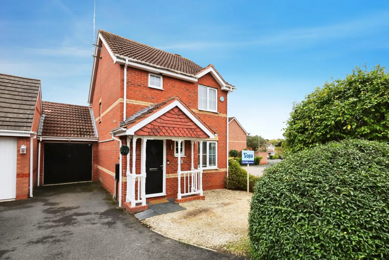 3 bed house for sale, Swan Drive, Droitwich, WR9