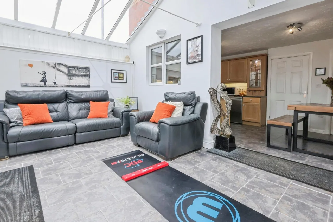 Swan Drive, Droitwich, WR9, photo 8
