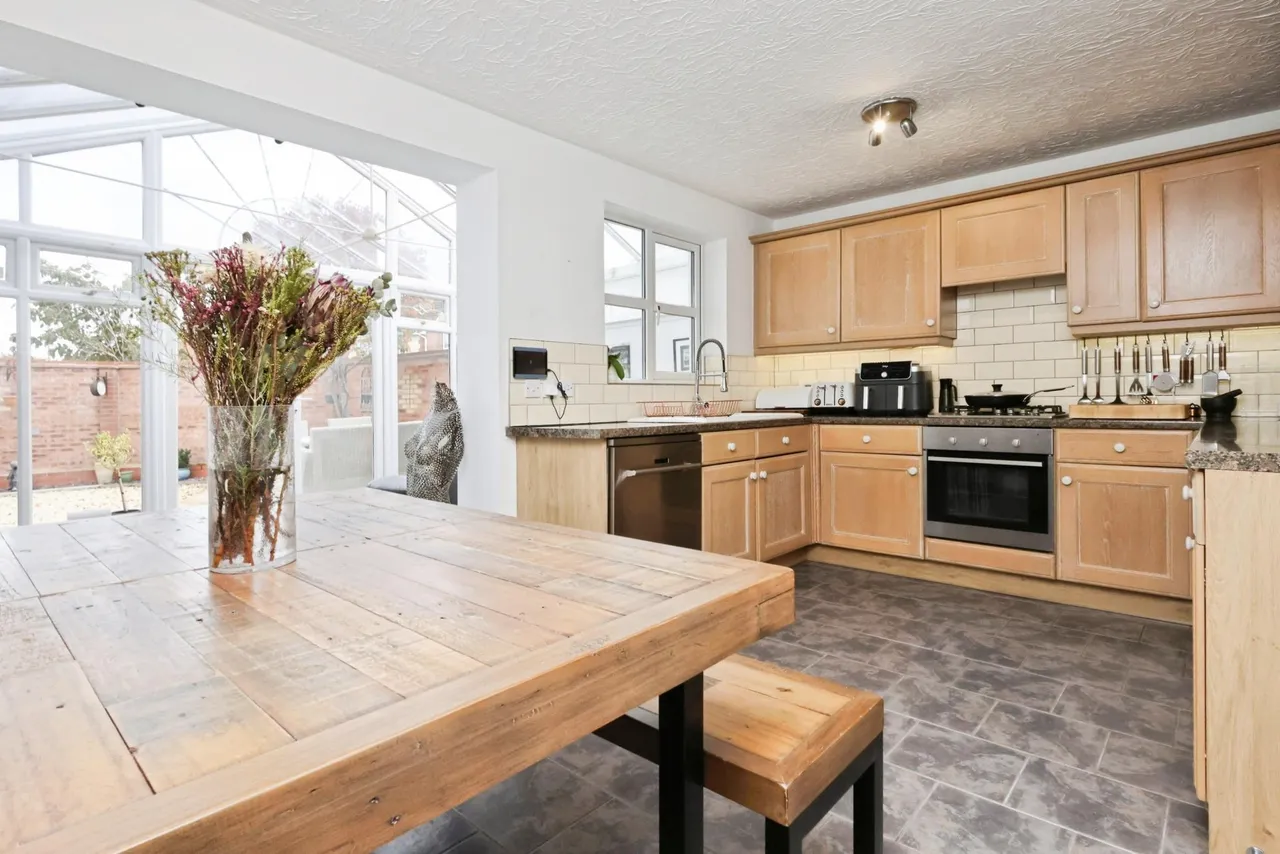 Swan Drive, Droitwich, WR9, photo 4