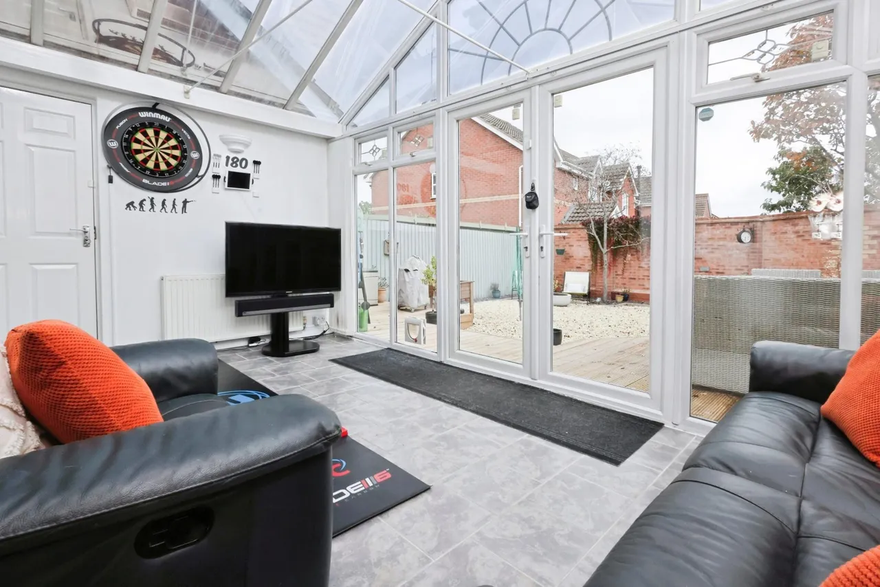 Swan Drive, Droitwich, WR9, photo 10