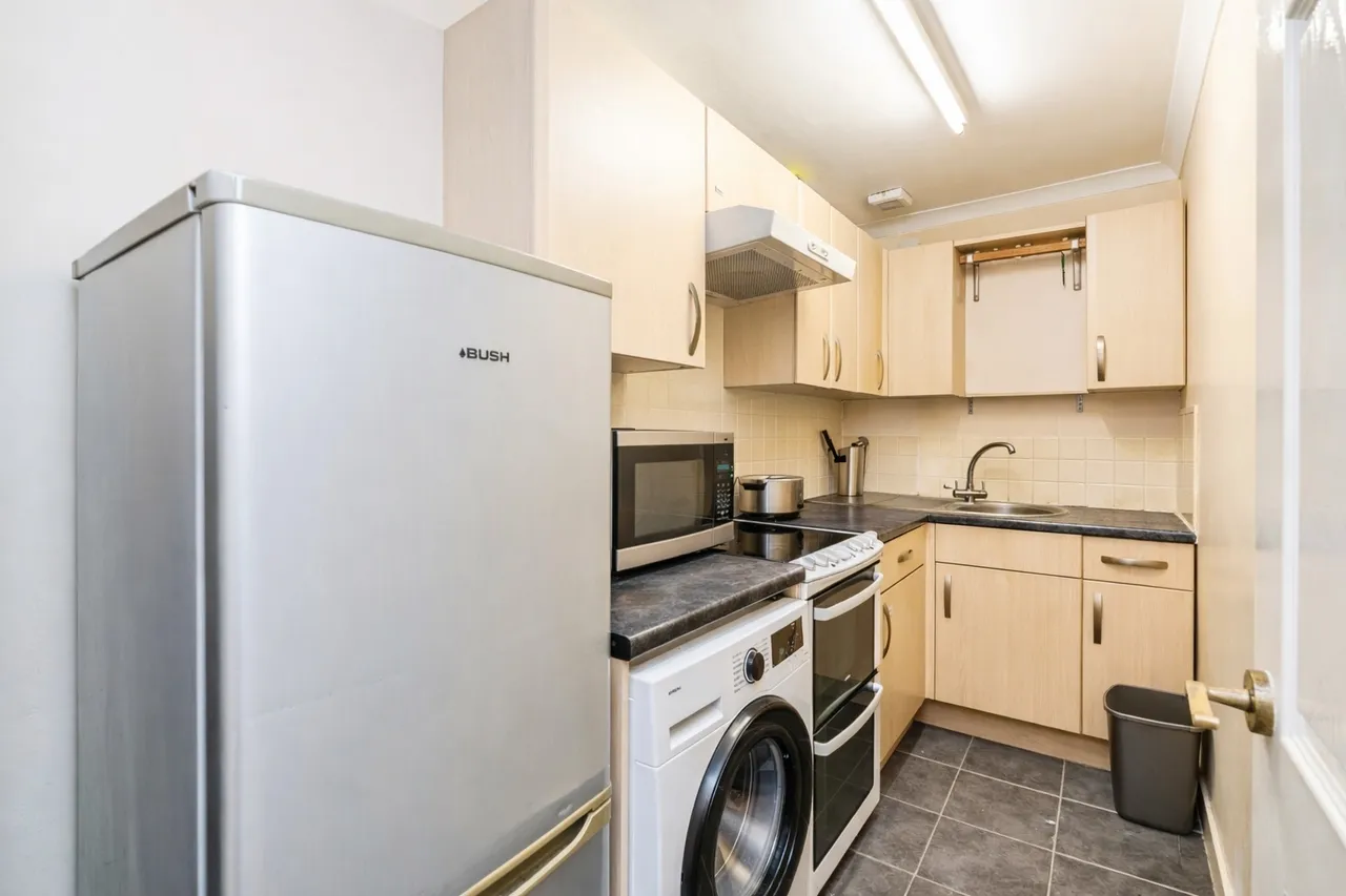 Rumbridge Street, Totton, Southampton, photo 4
