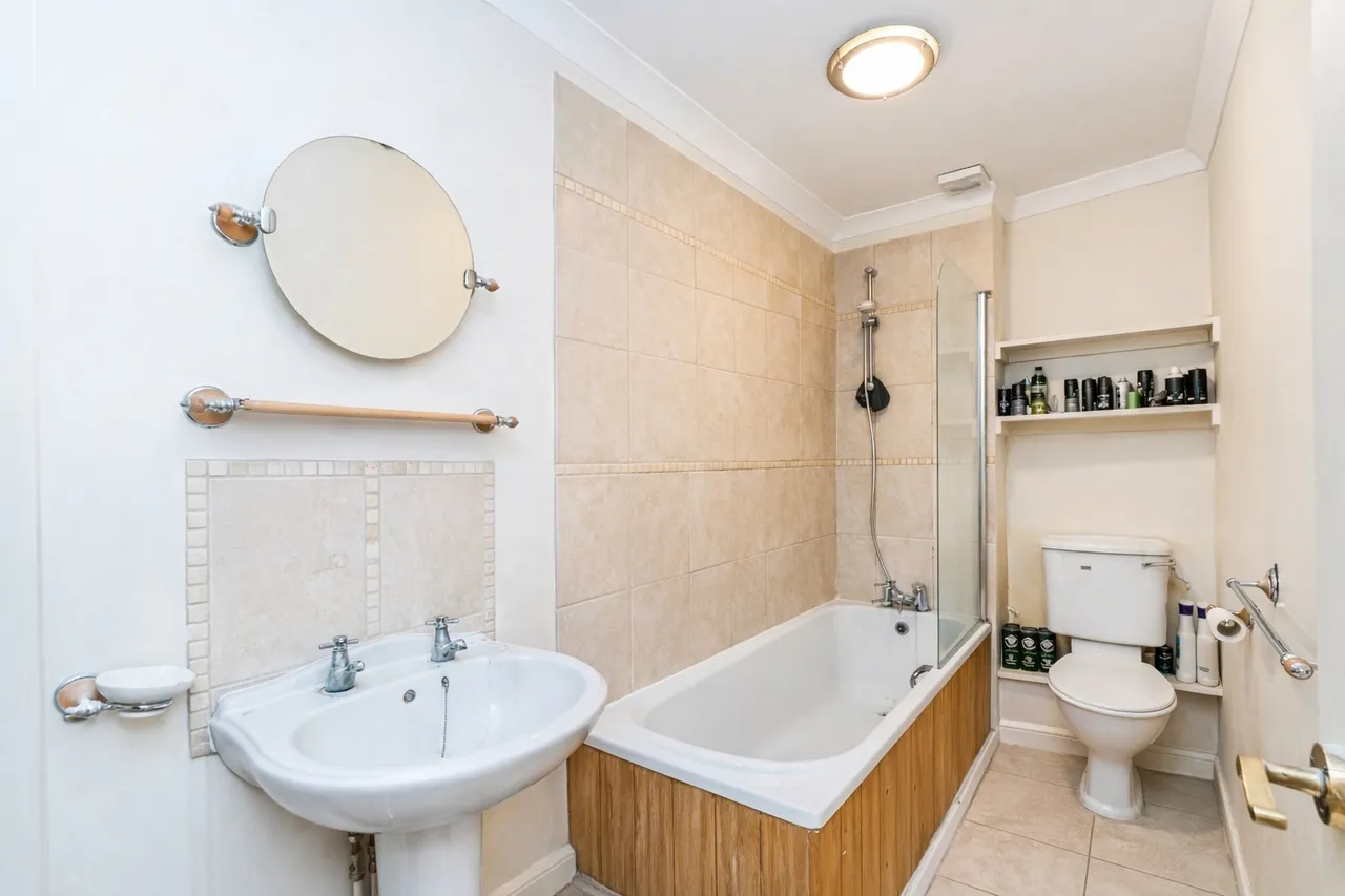 Rumbridge Street, Totton, Southampton, photo 6