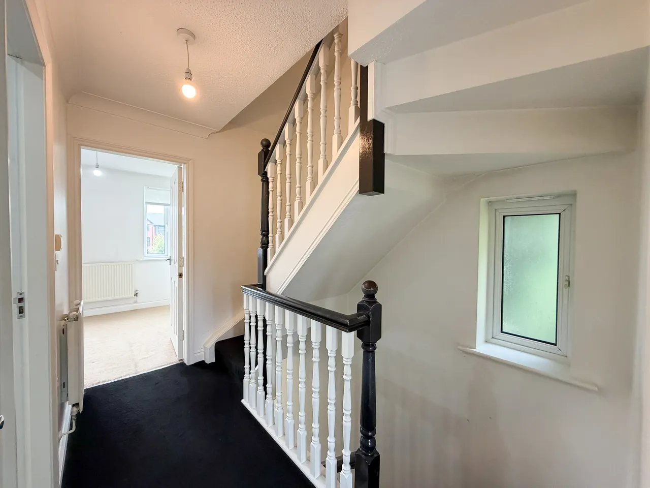 Waters Edge, Ashton-Under-Lyne, OL6, photo 9
