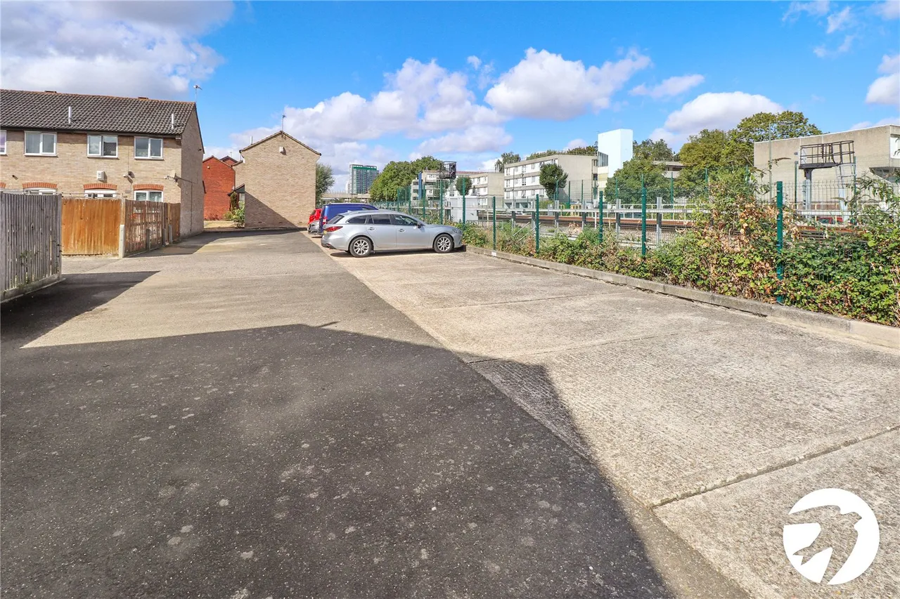 Coptefield Drive, Belvedere, DA17, photo 9