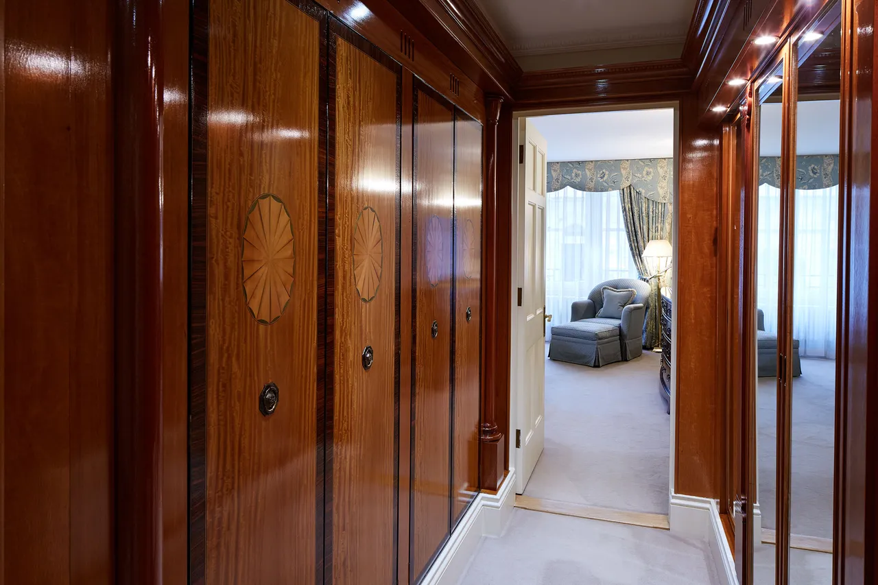 Luxury Three Bedroom, Cheval Hyde Park Gate, 2-4 Hyde Park Gate, London, photo 8